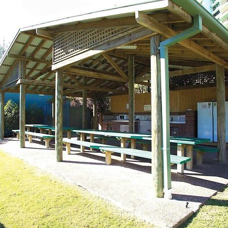 Burleigh Beach Tourist Park Голд-Кост Экстерьер фото